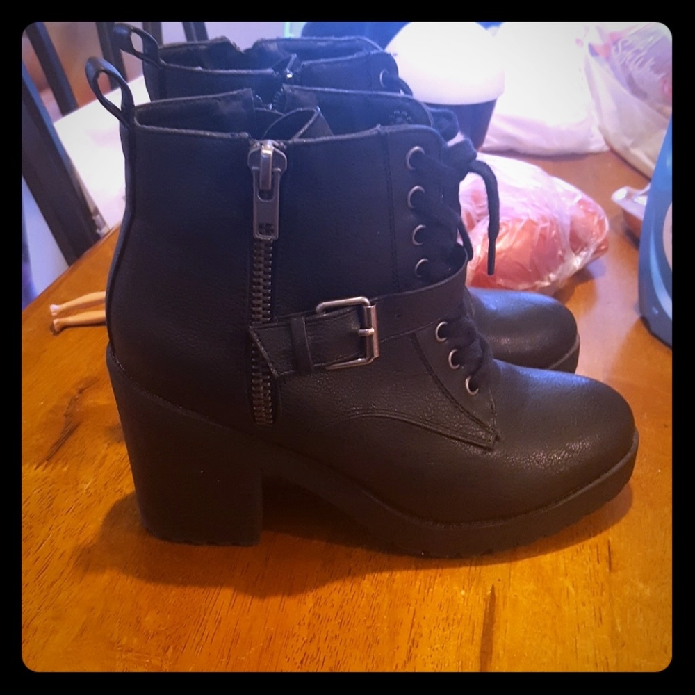 Rampage lace up boots